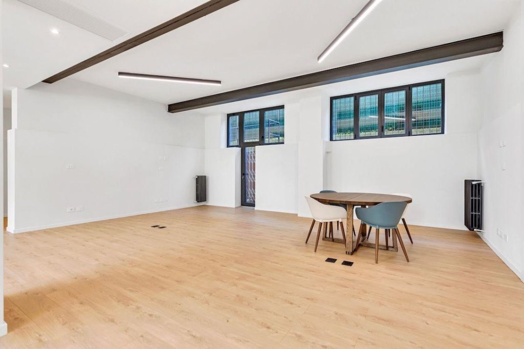 0B06D7FA-4D02-4751-9C07-2914C27CCF71_1_105_c