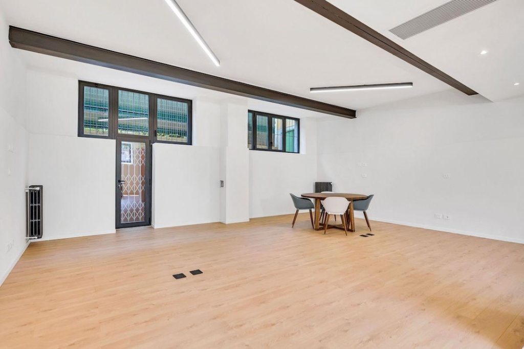 4E243D73-9855-444E-95EF-E57B95AB32CB_1_105_c