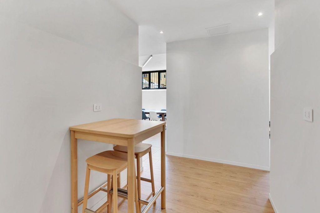 E366FE2B-D451-475F-A860-A5A737E17E4B_1_105_c